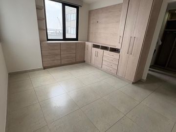 HERMOSO DEPARTAMENTO PISO 29