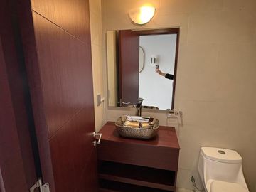 HERMOSO DEPARTAMENTO PISO 29