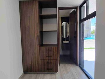 CASA EN VENTA CON HERMOSOS ACABADOS DE LUJO UBICADA EN LOMAS DE ANGELOPOLIS, PUEBLA CERCANA A ZONA COMERCIAL