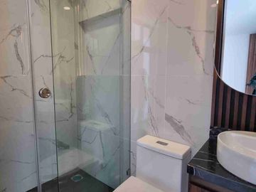 CASA EN VENTA CON HERMOSOS ACABADOS DE LUJO UBICADA EN LOMAS DE ANGELOPOLIS, PUEBLA CERCANA A ZONA COMERCIAL