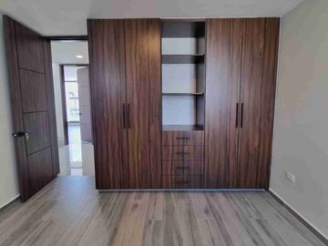 CASA EN VENTA CON HERMOSOS ACABADOS DE LUJO UBICADA EN LOMAS DE ANGELOPOLIS, PUEBLA CERCANA A ZONA COMERCIAL
