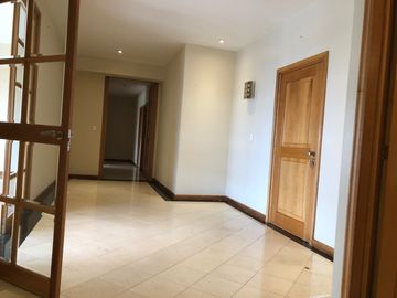 VENDO AMPLIO DEPARTAMENTO EXCELENTE MANTENIMIENTO EN PALMETTO 32