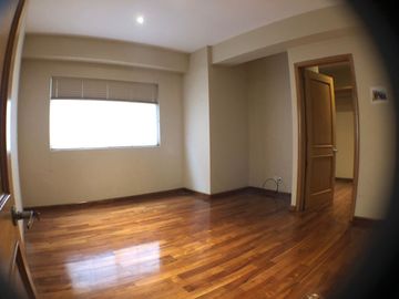 VENDO AMPLIO DEPARTAMENTO EXCELENTE MANTENIMIENTO EN PALMETTO 32