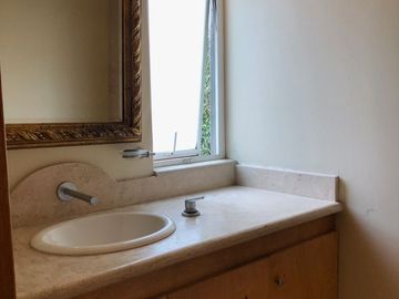VENDO AMPLIO DEPARTAMENTO EXCELENTE MANTENIMIENTO EN PALMETTO 32