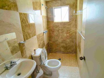 EXCELENTE CASA EN SAN DIEGO LINARES