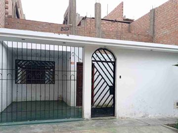 🏡 CASA DE 2 PISOS EN VENTA – SAN MARTÍN DE PORRES