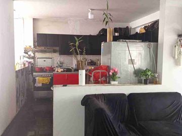 🏡 CASA DE 2 PISOS EN VENTA – SAN MARTÍN DE PORRES