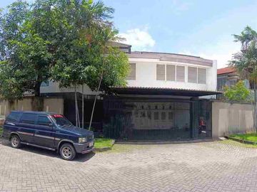 Dijual via lelang Rumah 2 lantai jl. Tenggilis permai Kav . B2 kel/kec Tenggilis Mejoyo SURABAYA,