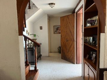 VENDO CASA PARA ACTUALIZAR EN LAS ALAMEDAS