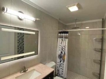CASA EN  RENTA  TOTALMENTE AMUEBLADA Y EQUIPADA