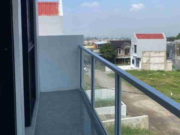 BISA KPR RUMAH CIMAHI CIHANJUANG VIEW BANDUNG RAYA BERKABUT DEKAT TOL PASTEUR