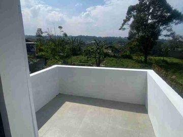 BISA KPR RUMAH CIMAHI CIHANJUANG VIEW BANDUNG RAYA BERKABUT DEKAT TOL PASTEUR