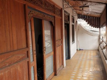 Rumah Galeri Dijual di Kotagede Jogja Jawa Etnik Antik Heritage