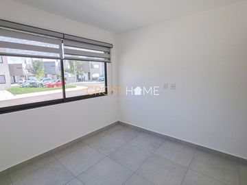 Casa en venta para personalizar en Kova, Zákia