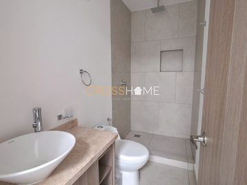Casa en venta para personalizar en Kova, Zákia