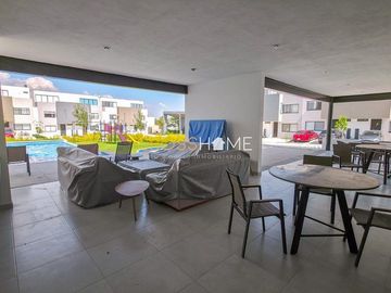 Casa en venta para personalizar en Kova, Zákia