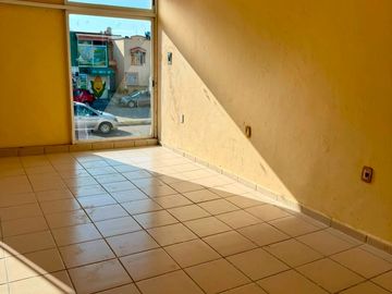 RENTA DE OFICINA O CONSULTORIO EN BRISAS DEL LAGO