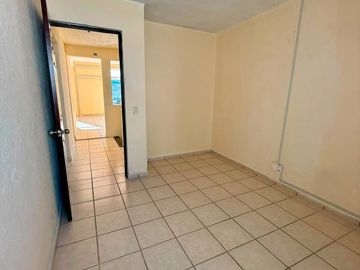 RENTA DE OFICINA O CONSULTORIO EN BRISAS DEL LAGO