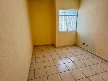 RENTA DE OFICINA O CONSULTORIO EN BRISAS DEL LAGO