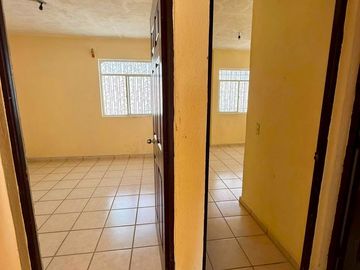 RENTA DE OFICINA O CONSULTORIO EN BRISAS DEL LAGO