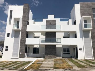 Departamento Contemporáneo de 3 Recámaras en Zákia RM1439