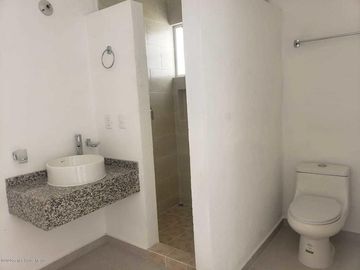 Departamento Contemporáneo de 3 Recámaras en Zákia RM1439