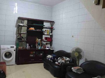 Dijual Murah!! Rumah 2 lt  siap Huni dalam komplek nyaman di Semanan Kalideres Jakarta Barat