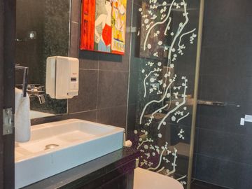 Kensington Place | Two Bedroom 2BR Condo Unit For Rent - #0413