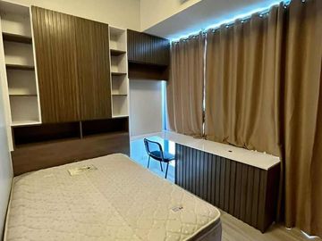 For Lease! 2 Bedroom + 2 Toilet & Bath at Bellagio, Taguig City