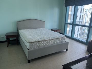 For Lease! 2 Bedroom + 2 Toilet & Bath at 8 Forbestown Road, Taguig City