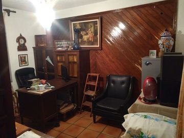 Casa con Búngalo en esquina, cerca de Liverpool