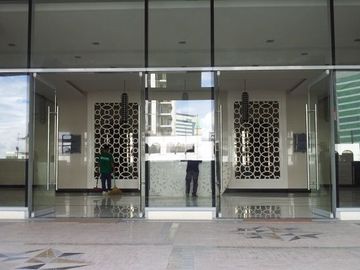 Furnished Studio Condo For Rent Morgan Suites Residences, McKinley Hill Taguig