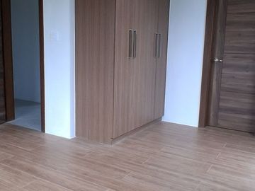 Own This Elegant 4 Bedroom Home in Solen Residences, Sta. Rosa Laguna - R1653