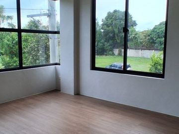 Own This Elegant 4 Bedroom Home in Solen Residences, Sta. Rosa Laguna - R1653