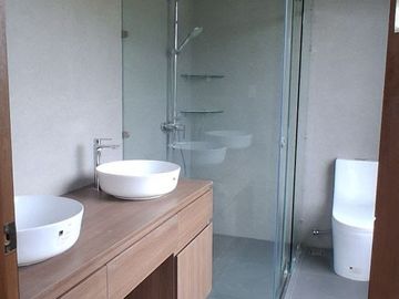 Own This Elegant 4 Bedroom Home in Solen Residences, Sta. Rosa Laguna - R1653