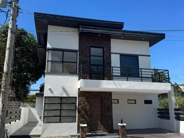 Own This Elegant 4 Bedroom Home in Solen Residences, Sta. Rosa Laguna - R1653