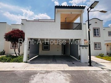 VENTA - Sonterra. Casa con amenidades, 2 recámaras, área de TV