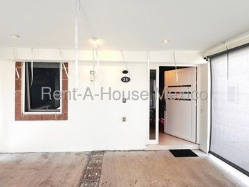 VENTA - Sonterra. Casa con amenidades, 2 recámaras, área de TV