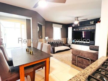 VENTA - Sonterra. Casa con amenidades, 2 recámaras, área de TV