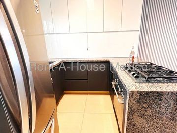 VENTA - Sonterra. Casa con amenidades, 2 recámaras, área de TV