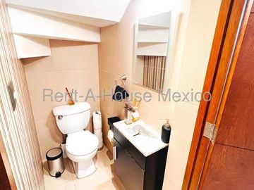 VENTA - Sonterra. Casa con amenidades, 2 recámaras, área de TV