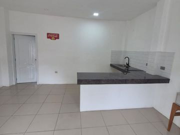 Departamento en Alquiler en Miraflores,  Planta Baja, 1 Habitación, 1 Baño, Norte de Guayaquil