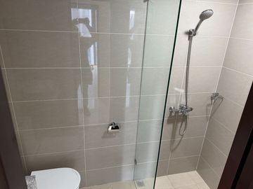 Last 2 Bedroom Rent to Own Condo For Sale in Uptown Ritz BGC Taguig across Uptown Mall