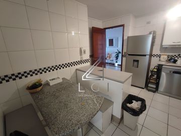 Santa Maria de Manquehue 4 Dormitorios 4 Baños Con 2 Estac. y 1 Bodega.