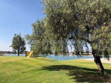 San Gil San Juan del Río. VENTA - Terreno habitacional de 742 metros con amenidades