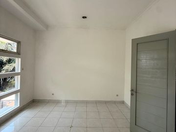 Rumah Bagus Siap Huni Rapi Strategis Cluster Topaz Pondok Hijau Golf Gading Serpong