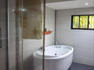 3BR with 2 Parking Fully Furnished Townhouse FOR LEASE at Valle 5, Pasig City