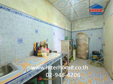 Two-story townhome, 17.4 sq.wah, Pruksa 59/1 Sukhumvit-Bang Pu Village, near BTS Keha Samut Prakan, Soi Tesaban Bang Pu 59, Sukhumvit Road, Mueang Sam