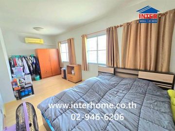 Two-story townhome, 17.4 sq.wah, Pruksa 59/1 Sukhumvit-Bang Pu Village, near BTS Keha Samut Prakan, Soi Tesaban Bang Pu 59, Sukhumvit Road, Mueang Sam