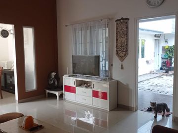 Dijual Cepat! Rumah Mewah Asri & Strategis di Cibubur (Dekat LRT & Transyogi)